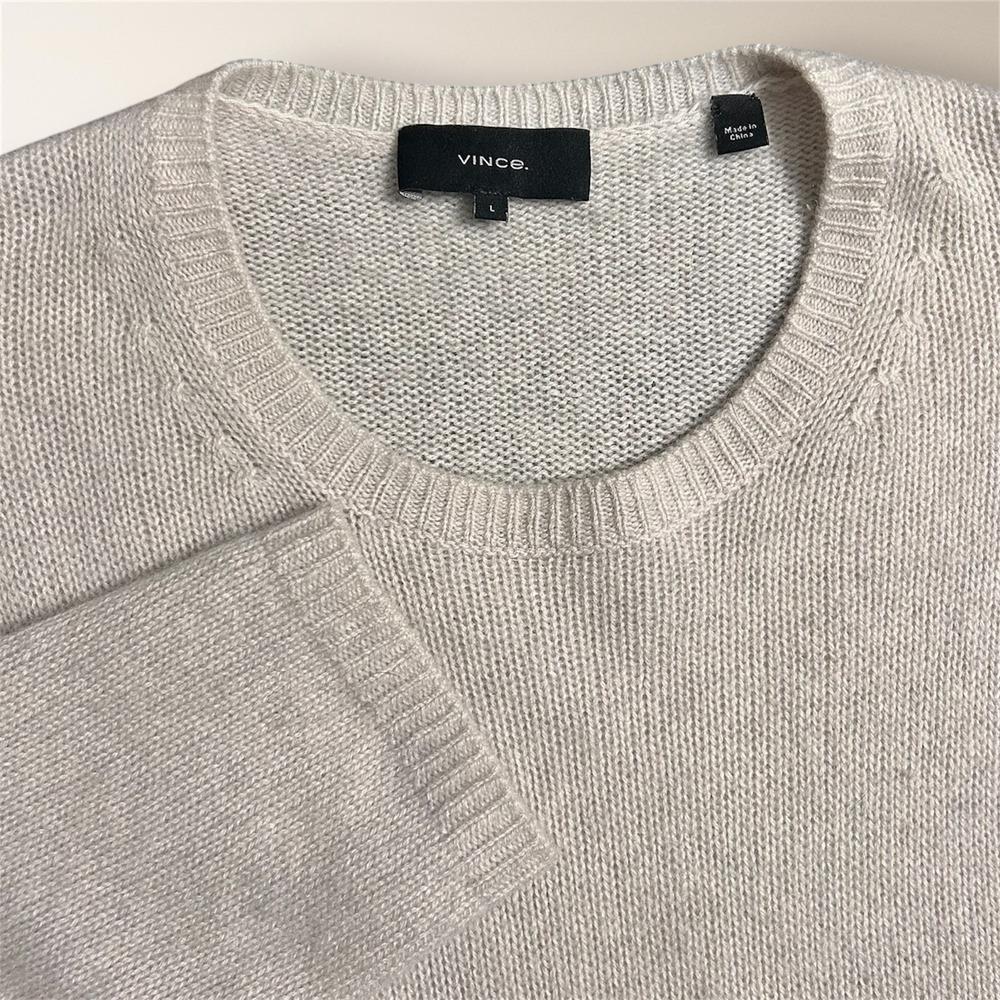 Vince Cashmere Sweater Ivory Crew Neck Lightweight Knit Quiet Luxury Minimalist - Picture 7 of 11